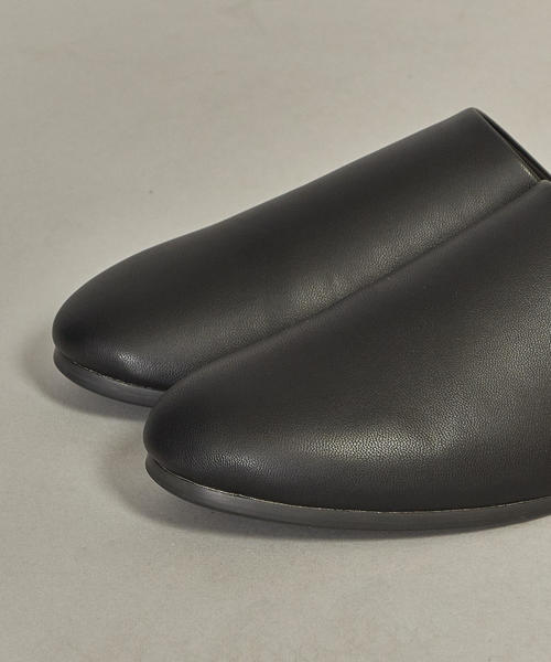 BEAUTY&YOUTH UNITED ARROWS（ビューティーアンドユースユナイテッドアローズ）の「BY スリッパ サンダル（サンダル・メンズ・ベージュ/ブラック・8/7/9/10）」の4枚目の写真