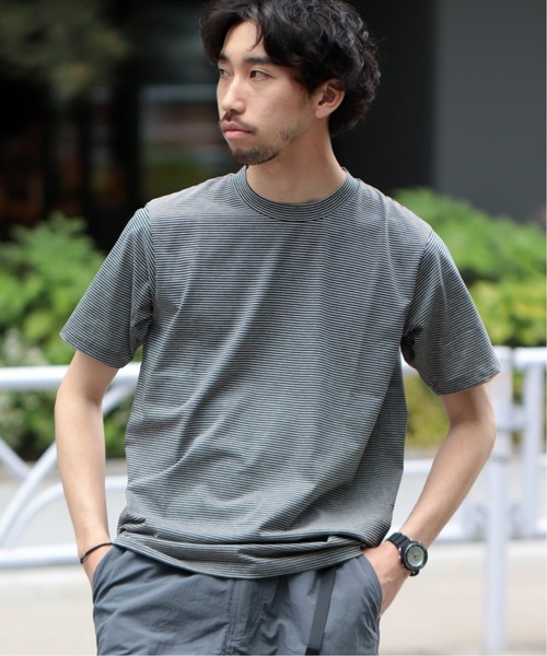 EDIFICE（エディフィス）の「72/2 サイロハイゲージ ボーダークルーネック ショートスリーブ（Tシャツ/カットソー・メンズ・ネイビー/ブラック/ブラック系その他/キャメル・SMALL/MEDIUM/LARGE/X-LARGE）」の2枚目の写真