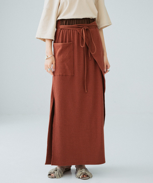 PUBLIC TOKYO(パブリックトウキョウ)の「ラップシルクカットスカート(スカート・レディース・ブラウン/アイボリー・FREE)」の4枚目の写真