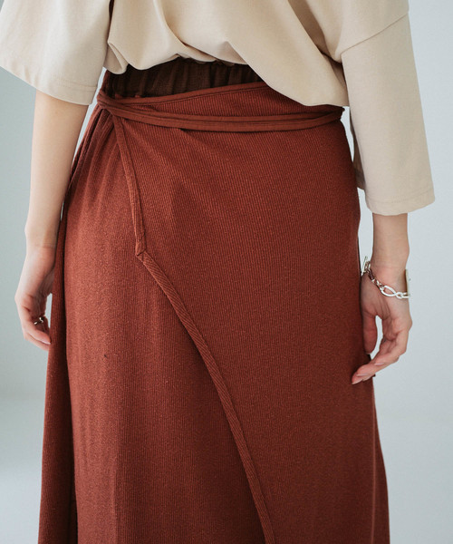 PUBLIC TOKYO(パブリックトウキョウ)の「ラップシルクカットスカート(スカート・レディース・ブラウン/アイボリー・FREE)」の10枚目の写真