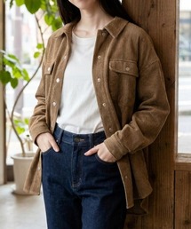 プリントパッチ付き後ろボタンコーデュロイオーバーサイズシャツ