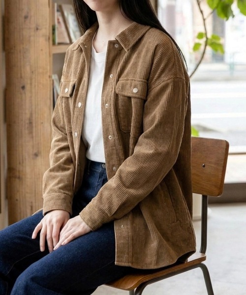 STYLEBLOCK(スタイルブロック)の「プリントパッチ付き後ろボタンコーデュロイオーバーサイズシャツ(シャツ/ブラウス・レディース・アイボリー/ピンク系その他/ライトパープル/サンドベージュ・M)」の8枚目の写真