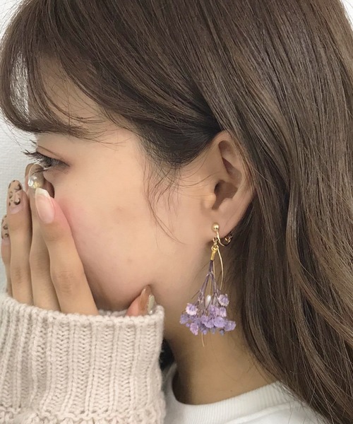 apres jour(アプレジュール)の「【apres jour×ARIAZ】フラワーブーケイヤリング(イヤリング・レディース・パープル/イエロー/アイボリー/ライトピンク・FREE)」の11枚目の写真