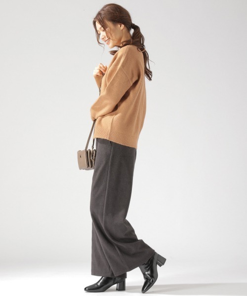 BAYFLOW（ベイフロー）の「2WAYVネックニットプルオーバー（ニット/セーター・レディース・ベージュ/ピンク/オレンジ/グリーン/アイボリー・FREE）」の7枚目の写真