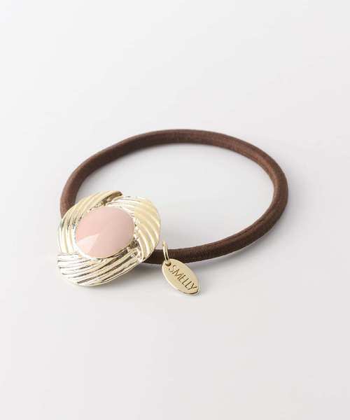 SMELLY（スメリー）の「ネジリメタルエポポニー（ヘアゴム・レディース・ベージュ/ピンク・-）」の7枚目の写真