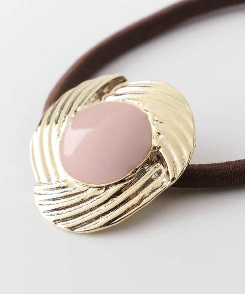 SMELLY（スメリー）の「ネジリメタルエポポニー（ヘアゴム・レディース・ベージュ/ピンク・-）」の4枚目の写真