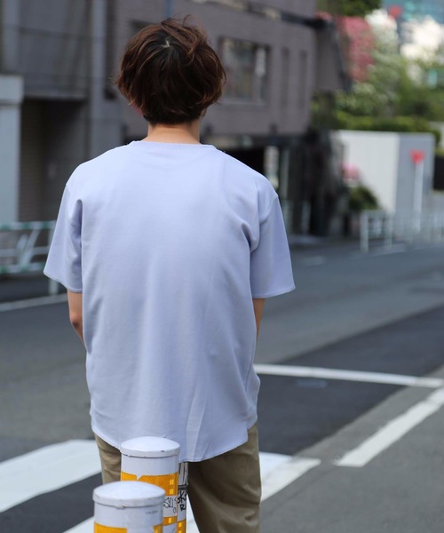 Blue Standard （ブルースタンダード）の「【BLUE STANDARD】表裏配色仕様の定番デザイン オーバーサイズ ボックシルエット ユニセックスサイジング  ダブルフェイスビッグＴシャツ（Tシャツ/カットソー・メンズ・ホワイト/ベージュ/ネイビー/ワイン/ブルー/ブラック・MEDIUM/LARGE/X-LARGE）」の10枚目の写真