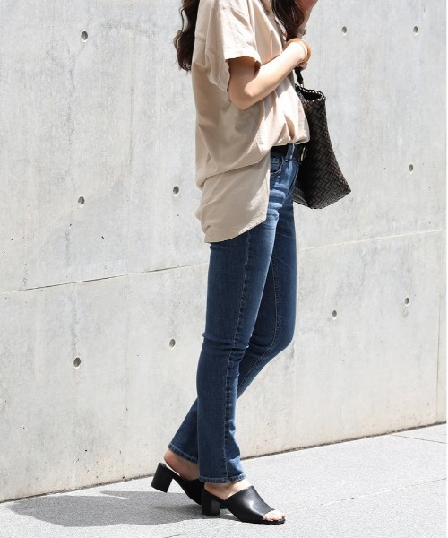 SOMETHING(サムシング)の「SOMETHING(サムシング)【レディース】「ANN」スキニーパンツ(デニムパンツ・レディース・ダークインディゴブルー・29inch/28inch/27inch/30inch/25inch/26inch)」の5枚目の写真