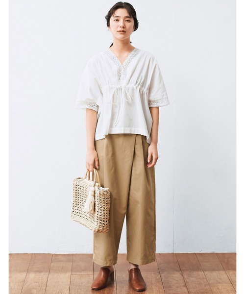 avecmoi(アヴェクモワ)の「【佐藤かなさんプロデュース】 アヴェクモワ レースブラウス〈白〉(シャツ/ブラウス・レディース・ホワイト・1/2)」の6枚目の写真