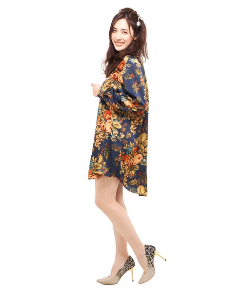 Mafmof(マフモフ)の「Mafmof(マフモフ) ラメカラーグラデーションピンヒールパンプス(パンプス・レディース・ブラック/シルバー/ゴールド・LL/S/M/L)」の6枚目の写真