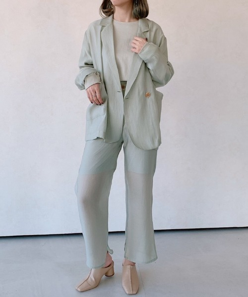 VANNIE U（ヴァニーユー）の「パイピングスクエアトゥミュール（パンプス・レディース・ホワイト/ベージュ・LARGE/SMALL/MEDIUM）」の16枚目の写真