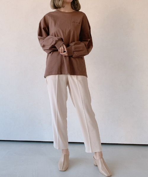 VANNIE U（ヴァニーユー）の「パイピングスクエアトゥミュール（パンプス・レディース・ホワイト/ベージュ・LARGE/SMALL/MEDIUM）」の15枚目の写真