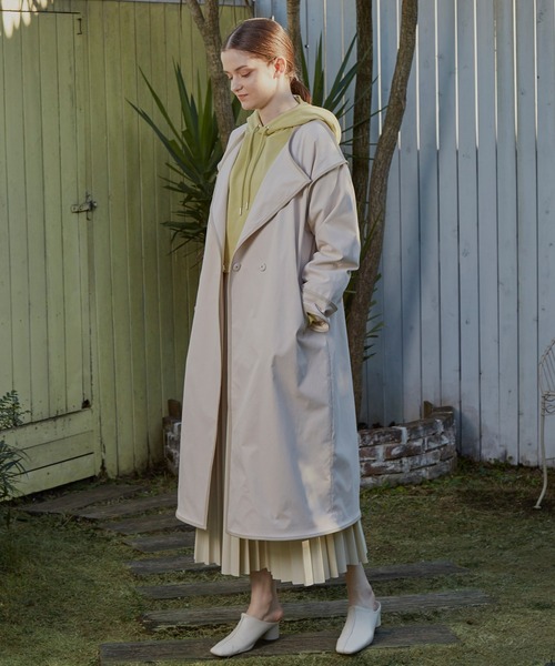 VANNIE U（ヴァニーユー）の「パイピングスクエアトゥミュール（パンプス・レディース・ホワイト/ベージュ・LARGE/SMALL/MEDIUM）」の22枚目の写真