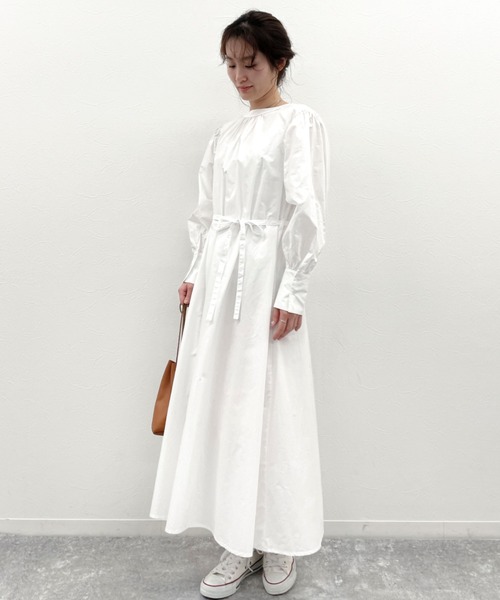 EPIMI E'PIMMY（エピミエピミー）の「マルチウェイボリュームスリーブシャツワンピ（シャツワンピース・レディース・チャコールグレー/ベージュ/オフホワイト・MEDIUM）」の11枚目の写真