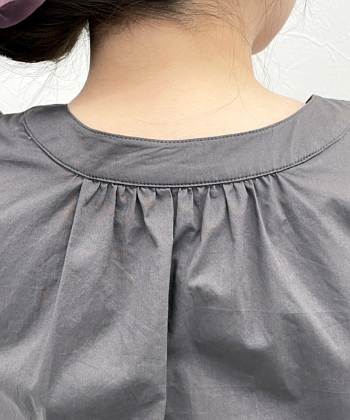 EPIMI E'PIMMY（エピミエピミー）の「マルチウェイボリュームスリーブシャツワンピ（シャツワンピース・レディース・チャコールグレー/ベージュ/オフホワイト・MEDIUM）」の8枚目の写真