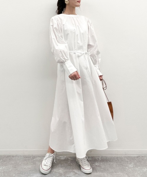 EPIMI E'PIMMY（エピミエピミー）の「マルチウェイボリュームスリーブシャツワンピ（シャツワンピース・レディース・チャコールグレー/ベージュ/オフホワイト・MEDIUM）」の18枚目の写真