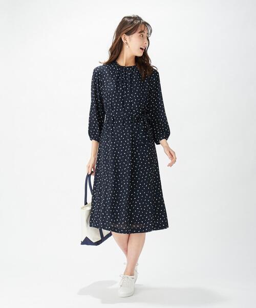 J.PRESS（ジェイプレス）の「【洗える】フェザージオメトリックプリント ワンピース（ドレス・レディース・ネイビー系5/サックスブルー系5・11/9）」の5枚目の写真