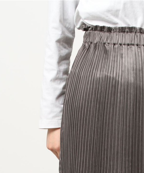 AZUL ENCANTO（アズールエンカント）の「ヴィンテージサテンプリーツスカート（スカート・レディース・オフホワイト/ライトグレー/オレンジ・FREE）」の20枚目の写真