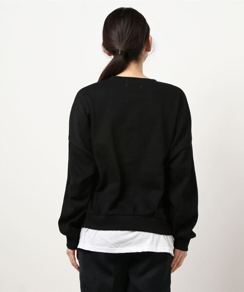 muure（ミュール）の「レイヤード風ワンポイントロゴビッグシルエットプルオーバー（Tシャツ/カットソー・レディース・ホワイト/ブラック/ライム・FREE）」の5枚目の写真