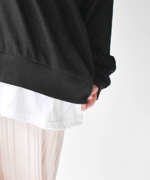 muure（ミュール）の「レイヤード風ワンポイントロゴビッグシルエットプルオーバー（Tシャツ/カットソー・レディース・ホワイト/ブラック/ライム・FREE）」の7枚目の写真