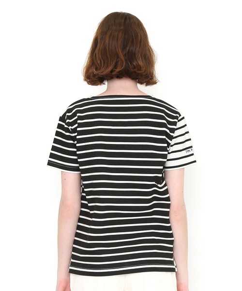 Design Tshirts Store graniph（デザイン　ティーシャツ　ストア　グラニフ）の「アイアムヒア｜ボートネックTシャツ(ホワイト)（Tシャツ/カットソー・メンズ・ホワイト・X-LARGE/LARGE/SMALL/MEDIUM/X-SMALL）」の7枚目の写真