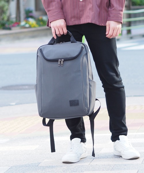 GUSCIO UOMO(グッシオ ウォーモ)の「【グッシオ ウォーモ】スクエアリュック(バックパック/リュック・メンズ・ブラック/ベージュ/カーキ/ダークグレー・FREE)」の16枚目の写真