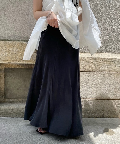 DouDou（ドゥドゥ）の「キュプラフレアスカート（スカート・レディース・ブラック/ブルー/グレイッシュベージュ・FREE）」の12枚目の写真