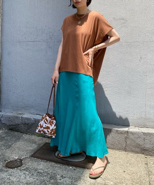 DouDou（ドゥドゥ）の「キュプラフレアスカート（スカート・レディース・ブラック/ブルー/グレイッシュベージュ・FREE）」の8枚目の写真