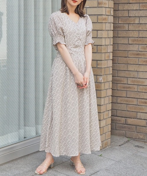 シャーリング Vネック 半袖ワンピース ピンクワンピース オシャレ 注目 Vネックシャーリングワンピース｜PETAL ONLINE（ペタルオンライン）
