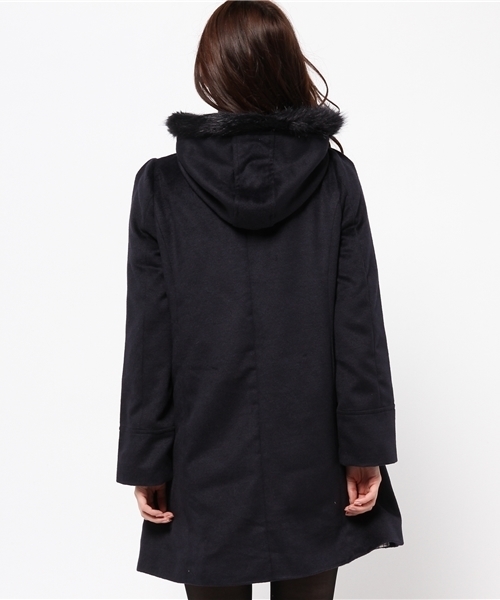 earth music&ecology(アースミュージックアンドエコロジー)の「フードファー付きコート(ステンカラーコート・レディース・アイボリー/ピンク/ベージュ/サックスブルー/ネイビー・SMALL/MEDIUM)」の8枚目の写真