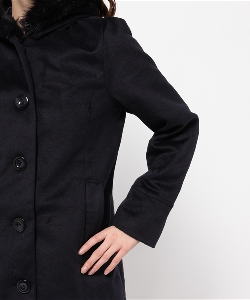 earth music&ecology(アースミュージックアンドエコロジー)の「フードファー付きコート(ステンカラーコート・レディース・アイボリー/ピンク/ベージュ/サックスブルー/ネイビー・SMALL/MEDIUM)」の11枚目の写真