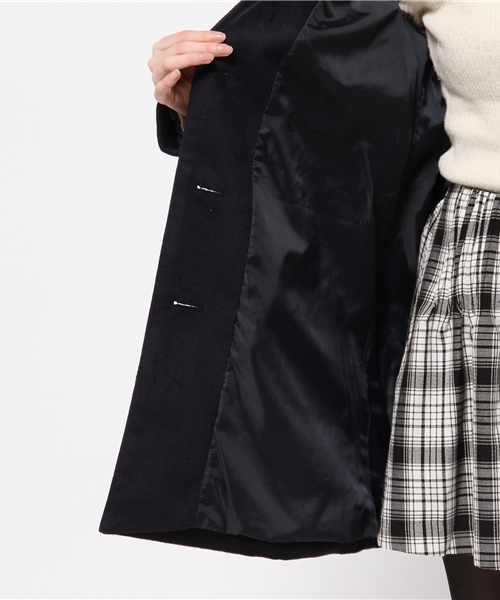 earth music&ecology(アースミュージックアンドエコロジー)の「フードファー付きコート(ステンカラーコート・レディース・アイボリー/ピンク/ベージュ/サックスブルー/ネイビー・SMALL/MEDIUM)」の15枚目の写真