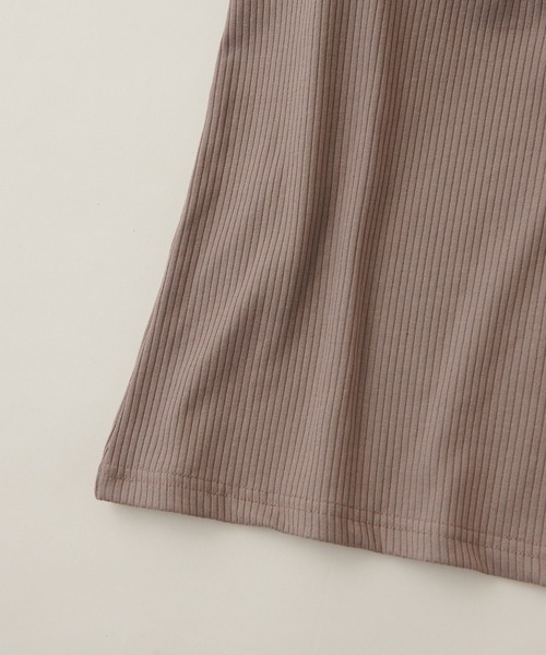 natural couture（ナチュラルクチュール）の「オープンバックカップ付きキャミソール（キャミソール・レディース・オフホワイト/イエロー/ブラック/モカ・FREE）」の12枚目の写真