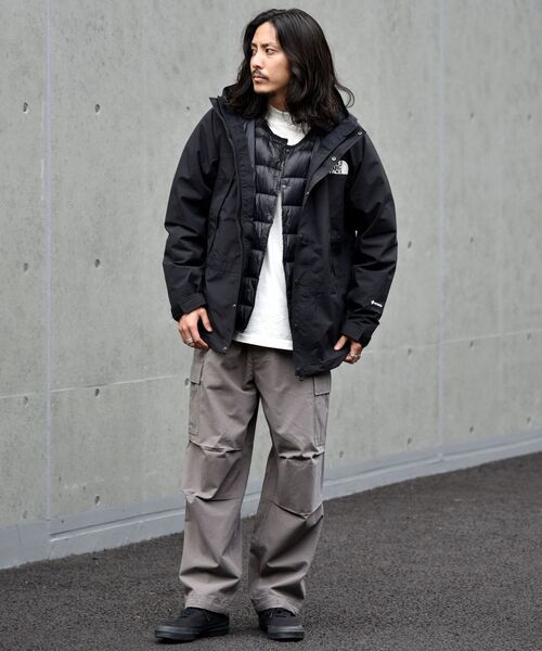 THE NORTH FACE（ザノースフェイス）の「NORTH FACE: Mountain Light Jacket/マウンテン ライト ジャケット（ブルゾン・メンズ・ブラック・SMALL/MEDIUM/LARGE/X-LARGE）」の2枚目の写真