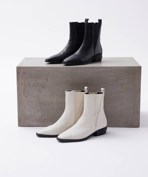 LAUTREAMONT（ロートレアモン）の「スクエアローブーツ（ブーツ・レディース・ブラック/オフホワイト・23.5cm/23.0cm/24.0cm）」の2枚目の写真