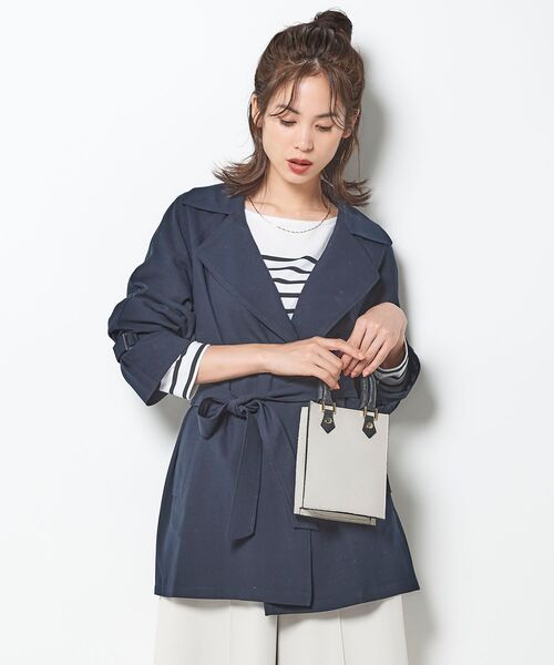 le.coeur blanc（ルクールブラン）の「ニュアンスショートトレンチコート（トレンチコート・レディース・モカ/ネイビー・36/38）」の14枚目の写真