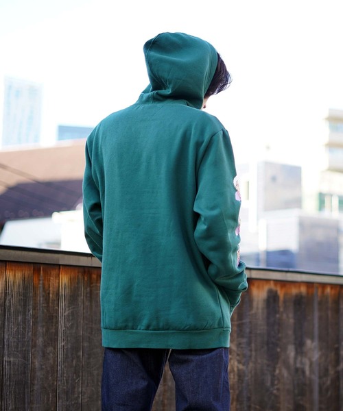 BROTHER MERLE（ブラザー マール）の「Betty 4.0 Hooded Pullover/BROTHER MERLE(ブラザーマール)袖プリントプルオーバーパーカー（パーカー・メンズ・ダークグリーン/ブラック/ヘザーグレー・SMALL/LARGE/X-LARGE/MEDIUM）」の9枚目の写真