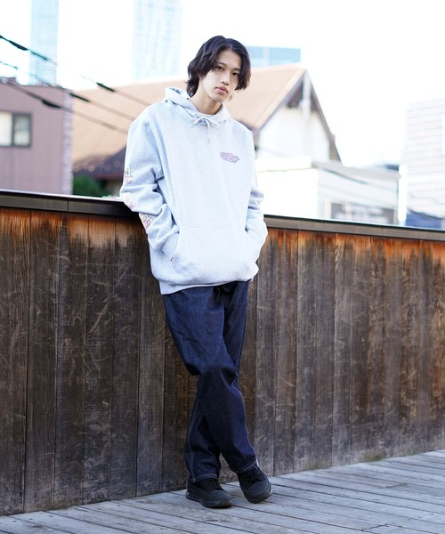 BROTHER MERLE（ブラザー マール）の「Betty 4.0 Hooded Pullover/BROTHER MERLE(ブラザーマール)袖プリントプルオーバーパーカー（パーカー・メンズ・ダークグリーン/ブラック/ヘザーグレー・SMALL/LARGE/X-LARGE/MEDIUM）」の10枚目の写真