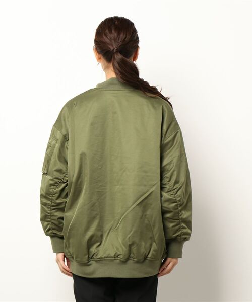 HONEYSUCKLE ROSE（ハニーサックルローズ）の「【HONEYSUCKLE ROSE】リバーシブルＭＡ－１（MA-1・レディース・オリーブ/ブラック/オフホワイト・M/L）」の5枚目の写真