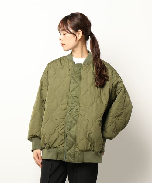 HONEYSUCKLE ROSE（ハニーサックルローズ）の「【HONEYSUCKLE ROSE】リバーシブルＭＡ－１（MA-1・レディース・オリーブ/ブラック/オフホワイト・M/L）」の7枚目の写真