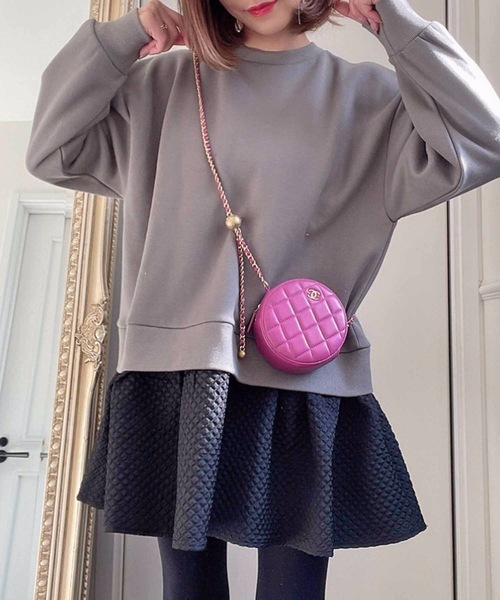 M y u（ミュー）の「Aライン裾フリルドッキングトップス（スウェット・レディース・ブラック/ブラウン/アイボリー/ネイビー/グレー/カーキ・FREE）」の4枚目の写真