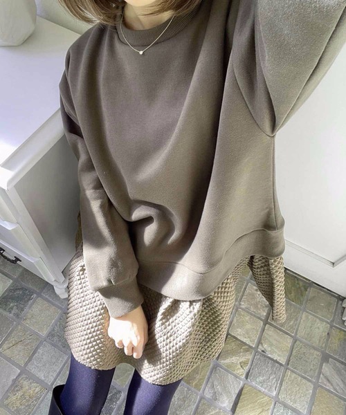 M y u（ミュー）の「Aライン裾フリルドッキングトップス（スウェット・レディース・ブラック/ブラウン/アイボリー/ネイビー/グレー/カーキ・FREE）」の6枚目の写真