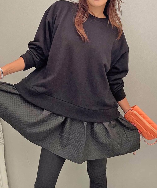 M y u（ミュー）の「Aライン裾フリルドッキングトップス（スウェット・レディース・ブラック/ブラウン/アイボリー/ネイビー/グレー/カーキ・FREE）」の3枚目の写真