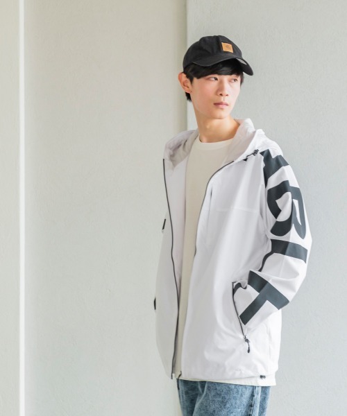 improves(インプローブス)の「袖ロゴ ストレッチ フード ブルゾン(マウンテンパーカー・メンズ・ホワイト/ブラック・X-LARGE/MEDIUM/LARGE)」の17枚目の写真