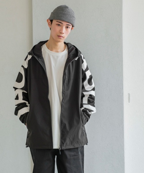 improves(インプローブス)の「袖ロゴ ストレッチ フード ブルゾン(マウンテンパーカー・メンズ・ホワイト/ブラック・X-LARGE/MEDIUM/LARGE)」の15枚目の写真