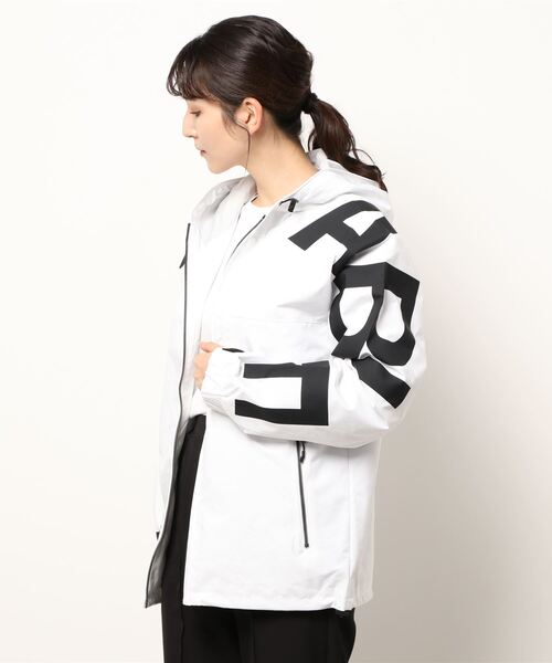 improves(インプローブス)の「袖ロゴ ストレッチ フード ブルゾン(マウンテンパーカー・メンズ・ホワイト/ブラック・X-LARGE/MEDIUM/LARGE)」の3枚目の写真