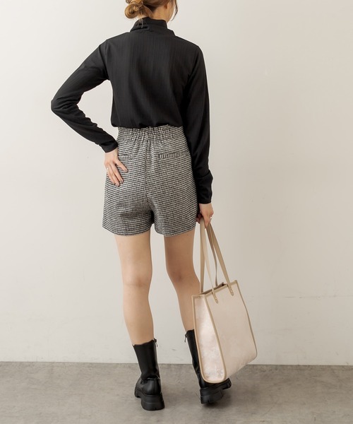 OLIVE des OLIVE（オリーブデオリーブ）の「美脚ショートパンツ（その他パンツ・レディース・ブラック/ベージュ/オフホワイト・FREE）」の13枚目の写真