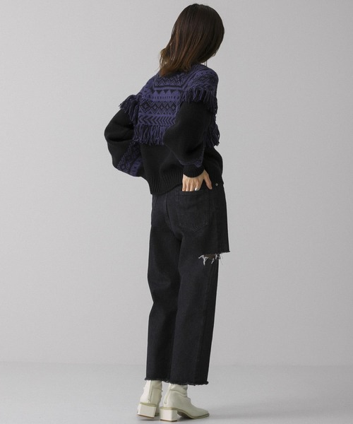 KBF（ケイビーエフ）の「ダメージクロップドデニム（デニムパンツ・レディース・ブルー/ブラック・36/38）」の8枚目の写真