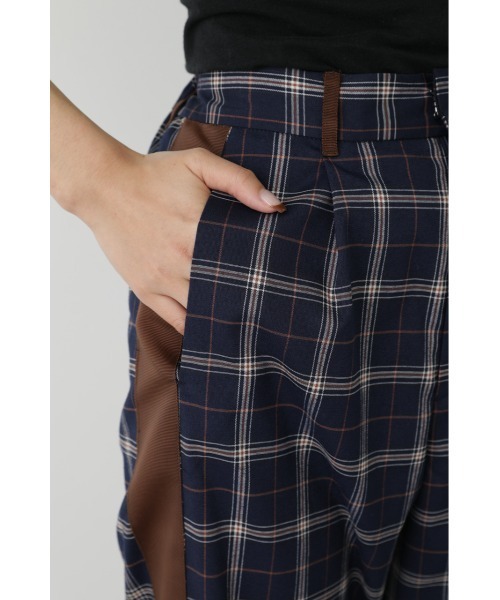 SHEL'TTER ORIGINAL（シェルターオリジナル）の「サイドラインチェックパンツ（その他パンツ・レディース・グレー系その他2/ネイビー系・SMALL/MEDIUM）」の15枚目の写真