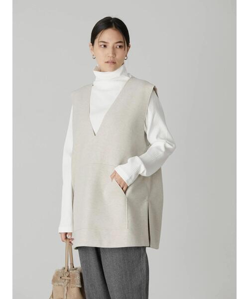 AMERICAN HOLIC(アメリカンホリック)の「Vネックポケット付きベスト(ベスト・レディース・ベージュ・M/L)」の3枚目の写真